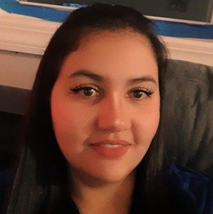 Meet your Posher, Jakeline